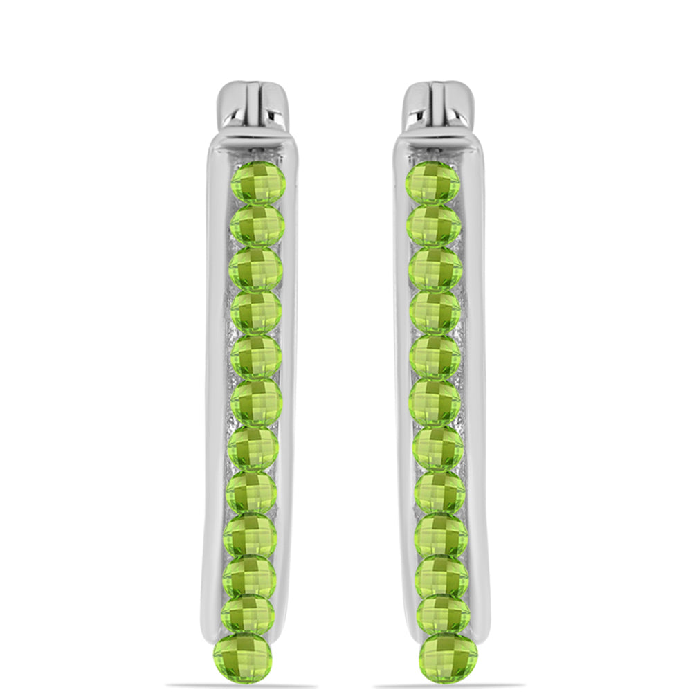 Stříbro 925/1000 - Náušnice s Čchang-pajským Peridotem - Karátové číslo: 3.9. přibližná hmotnost: 8.28 gramů 2 