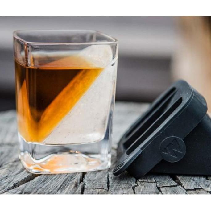 Dallas Whiskeys Dárková Sklenice s formou na led a 6 kamennými kostkami do Whiskey 6 