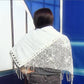 Bavlněná lichoběžníková Šála-šátek, 80 cm x 198 cm x 70 cm, Motýlí a krajkový vzor, Bílá
