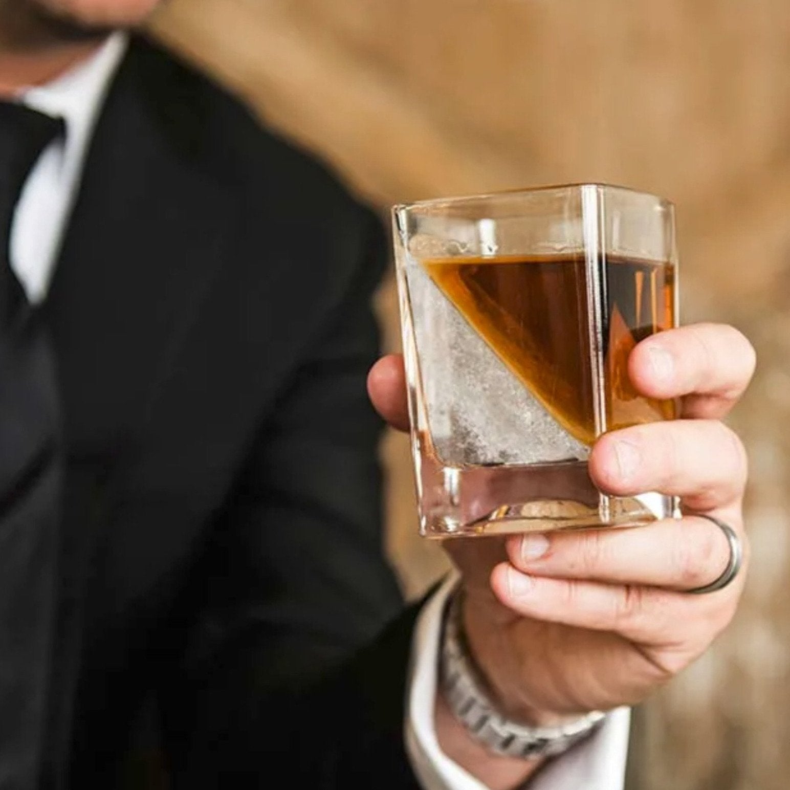 Dallas Whiskeys Dárková Sklenice s formou na led a 6 kamennými kostkami do Whiskey 1 