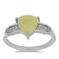 Stříbrný Prsten se Žlutým Serpentinem a Bílým Topazem